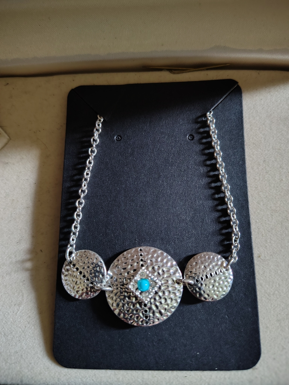 🤠New Western Boho Hammered Silver Faux Turquoise Concho Bracelet🤠